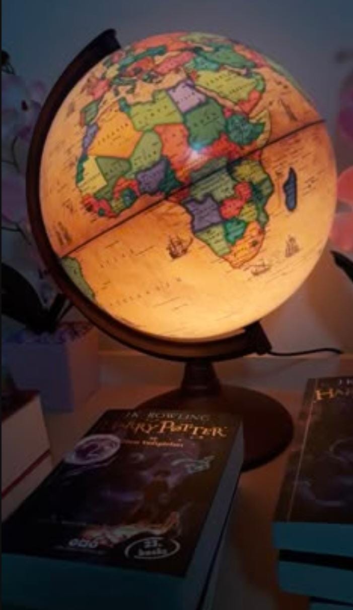 Original Livarno globe lamp